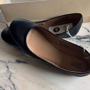 Mossimo Supply Co. Women's Classic Black Flats